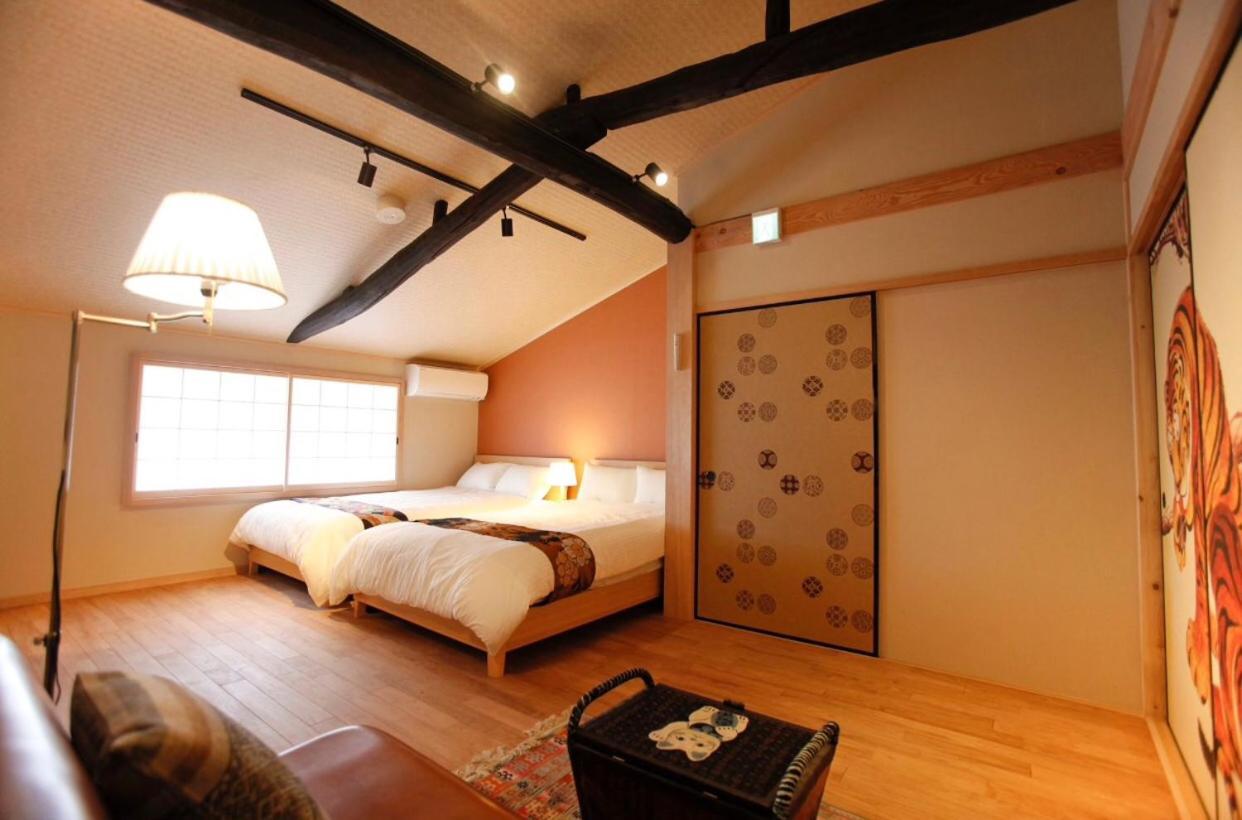 京町家の宿 三石 Kyoto Exteriör bild